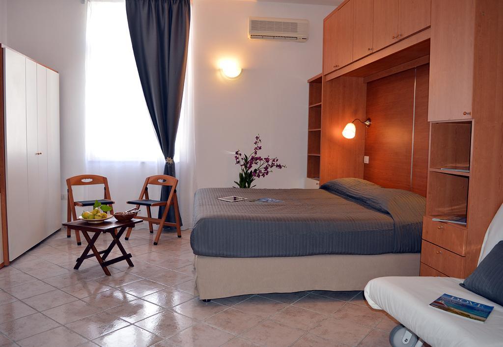 Seawall Holiday Home Salerno Eksteriør bilde