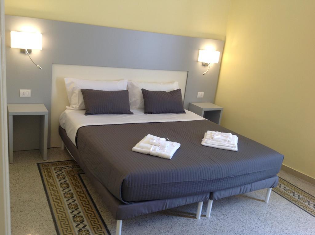 Seawall Holiday Home Salerno Eksteriør bilde
