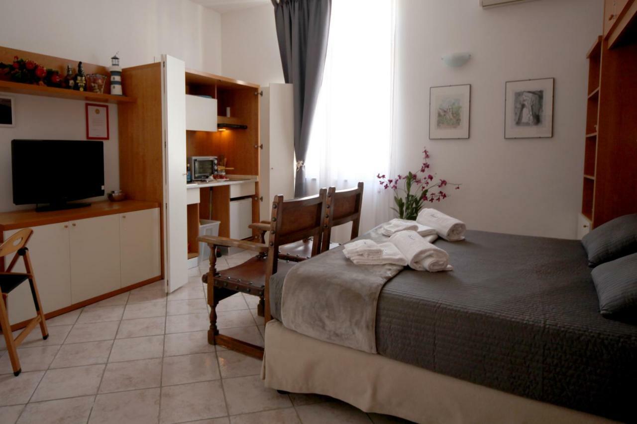 Seawall Holiday Home Salerno Eksteriør bilde
